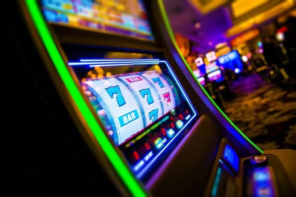 Live dealer showing cards and player decision options